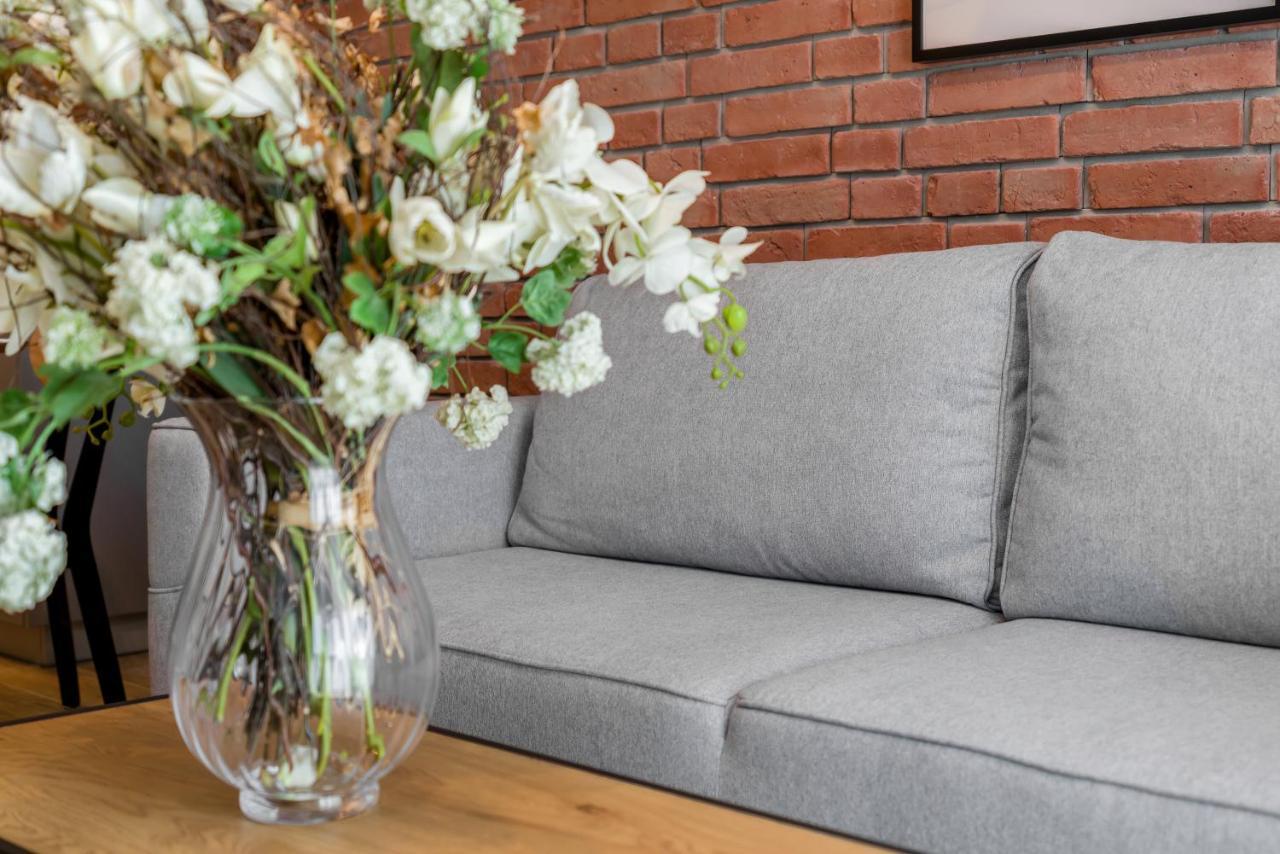 Premium Apartments Poznan Airport By Noclegi Renters Ngoại thất bức ảnh